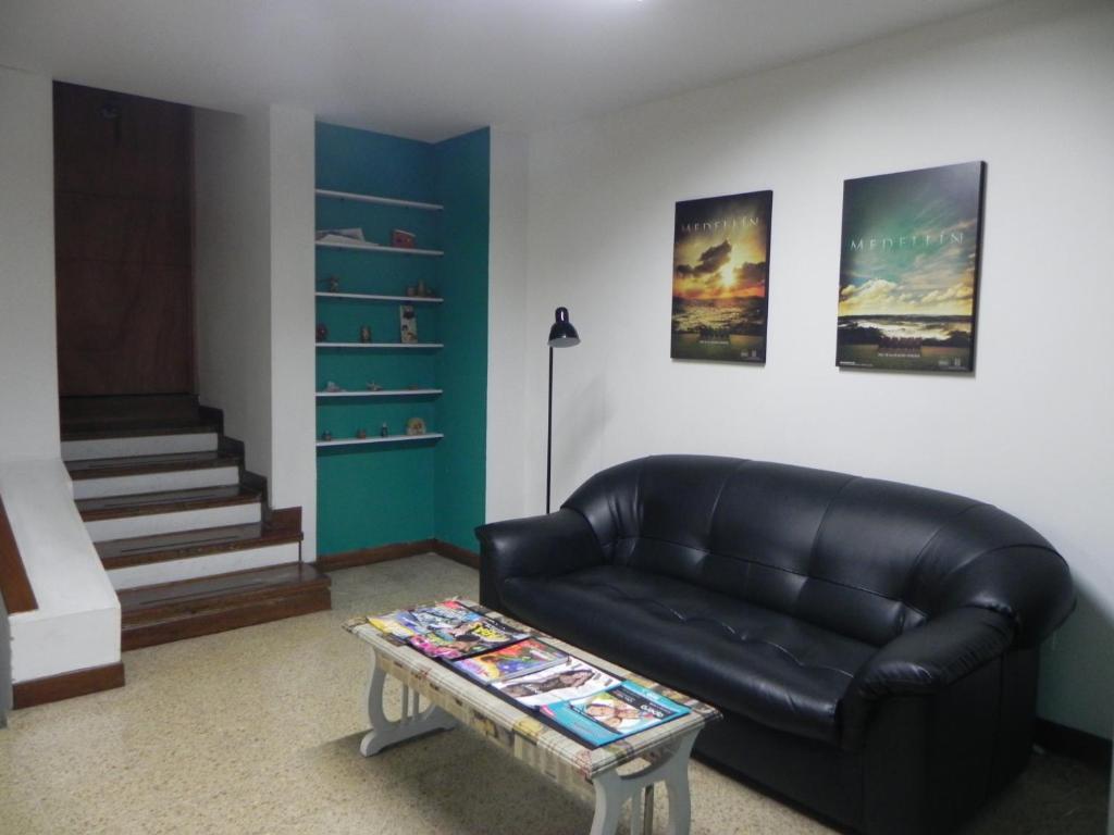 Hostal Tamarindo Itagüí Buitenkant foto