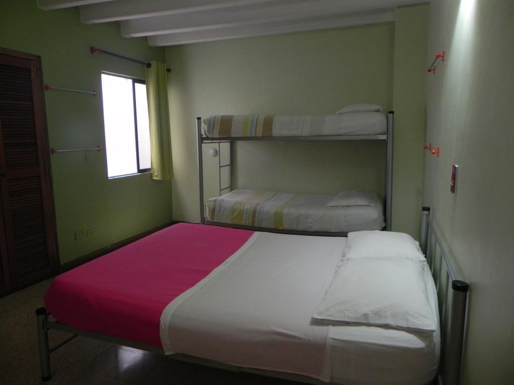 Hostal Tamarindo Itagüí Buitenkant foto